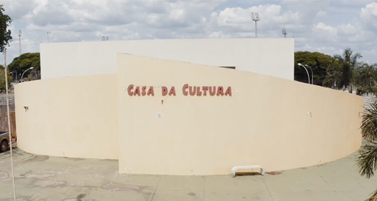 Biblioteca pubblica di Guará. Foto: Rivelazione.