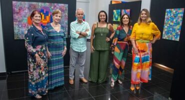 Six artists from the Alma Tarsila exhibition. Photo: Disclosure / Celio Carvalho.