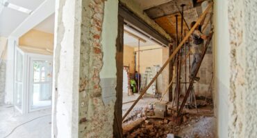 Tips for Reforming and Renovating Environments. Photo by Milivoj Kuhar on Unsplash.